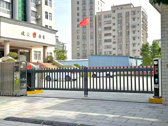 行政單位停車場車牌識(shí)別系統(tǒng)