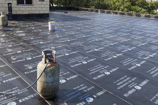 河東樓頂防水堵漏施工案例